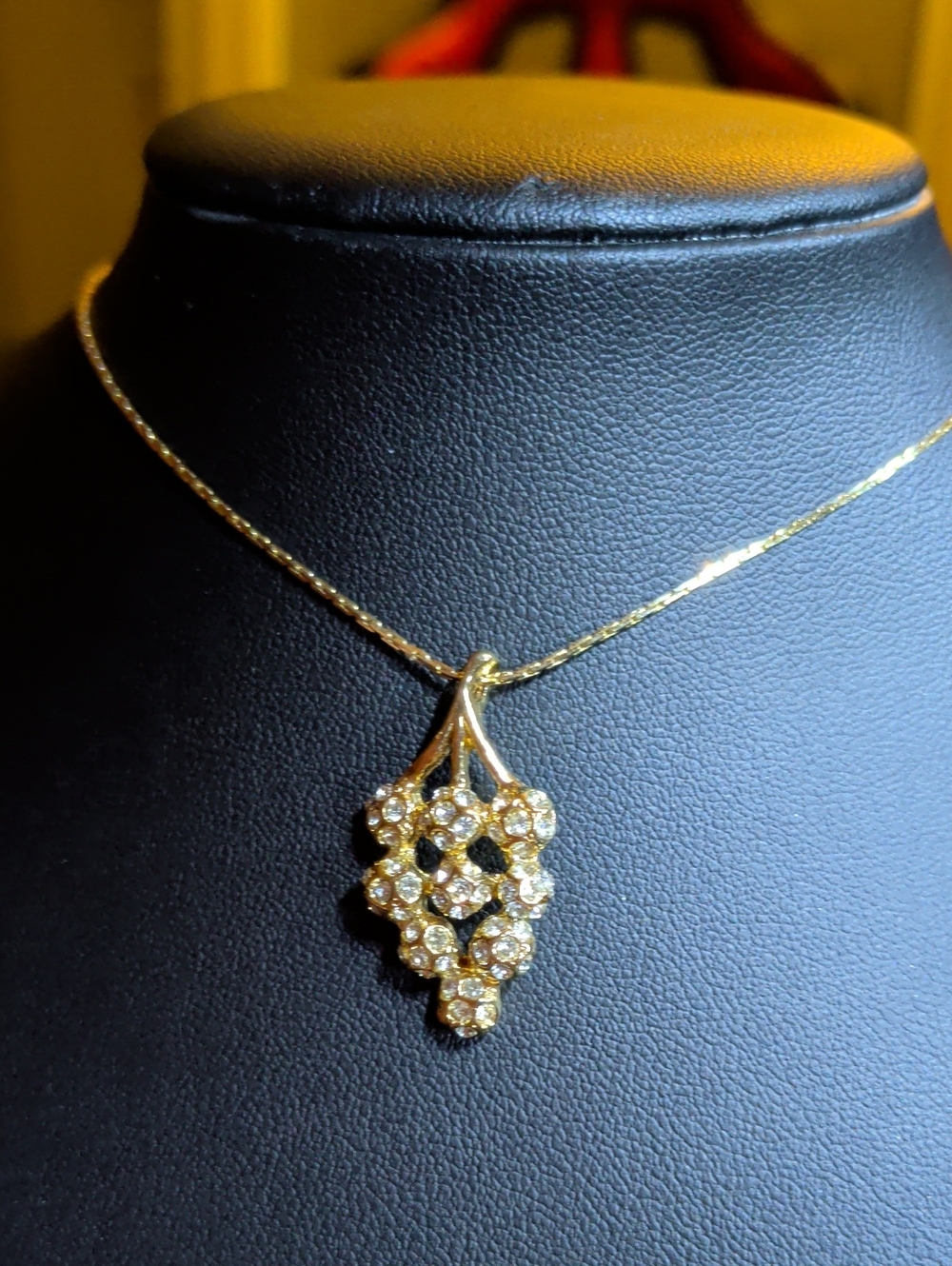 Vintage Gold Plated Choker Collar Necklace With Crystal Grapes Pendant